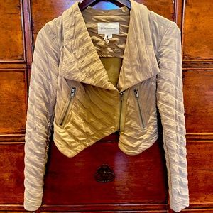 BCBGeneration olive green cropped jacket with asymmetrical zipper. Size XS